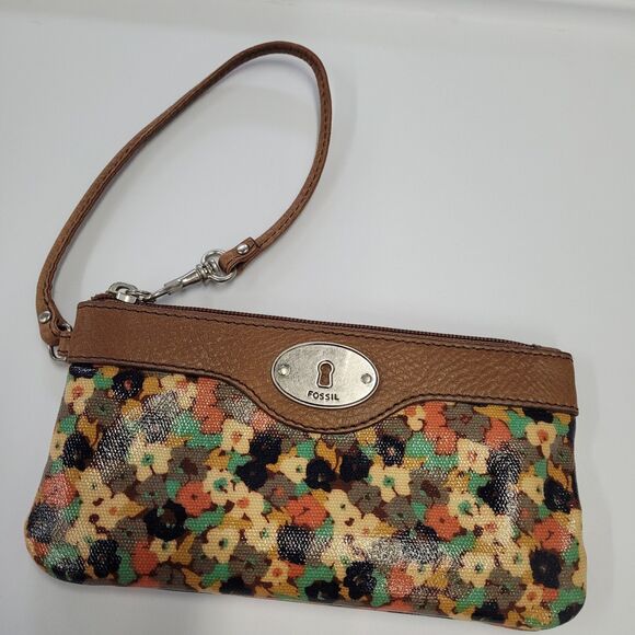 Fossil Key-Per Poppy Floral Wristlet Zip Purse Credit Cards Travel NWOT - Picture 1 of 6